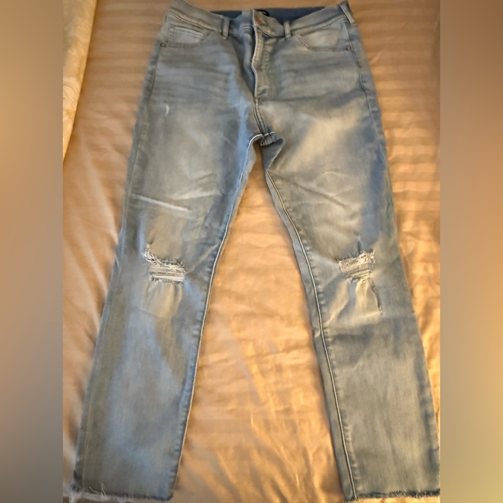 Light Blue Distressed Men’s Jeans